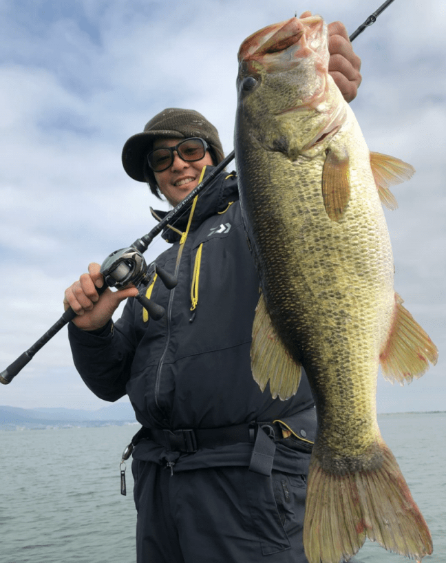 o1004126814144760419