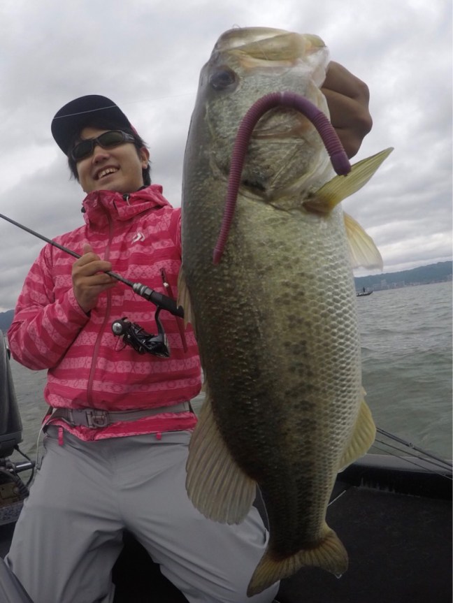 o0810108014213314909