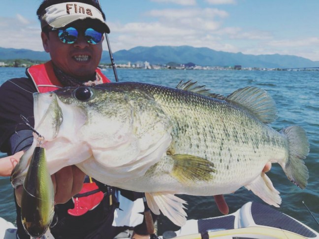 o1080080914212270279