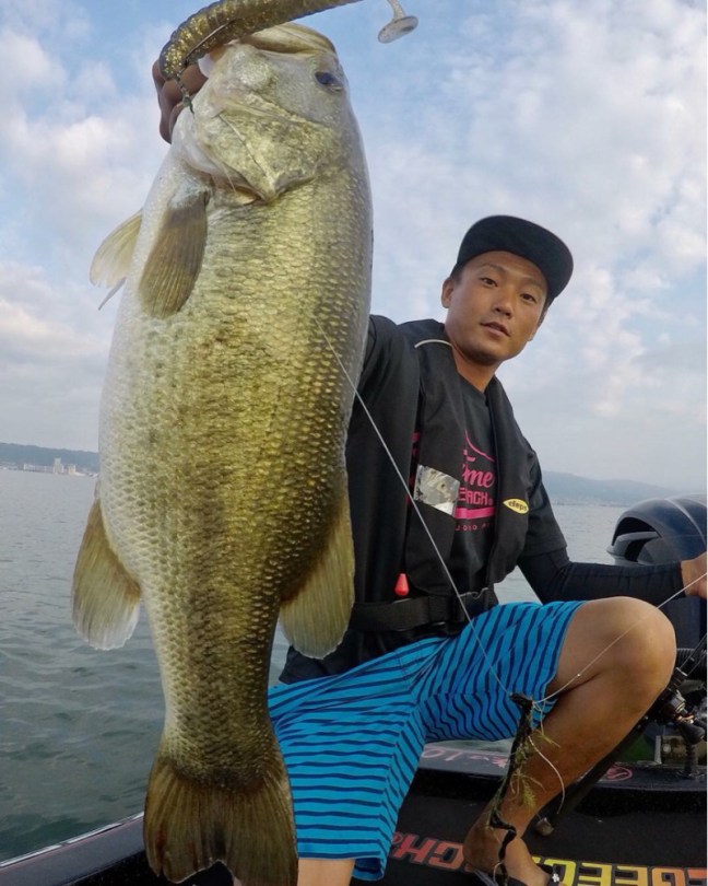 o0864108014236724097