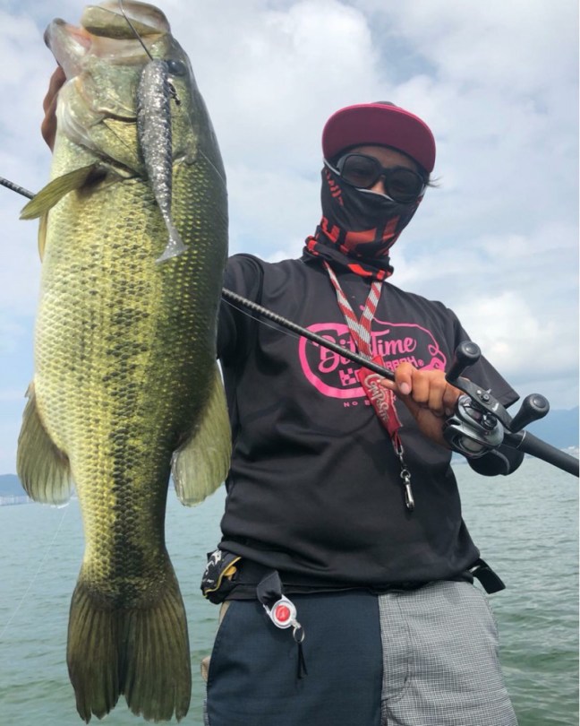 o0864108014236724189