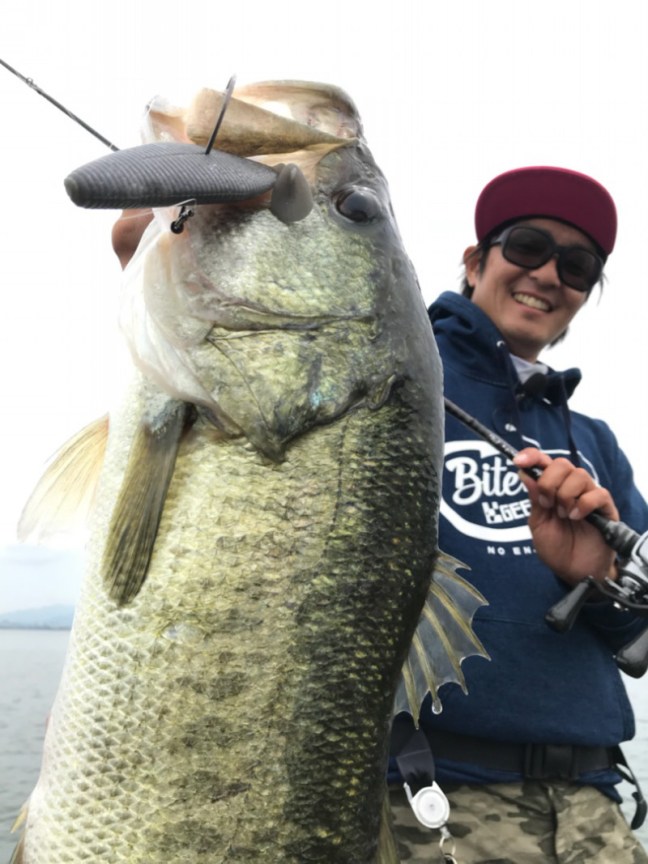 o0809108014272120400